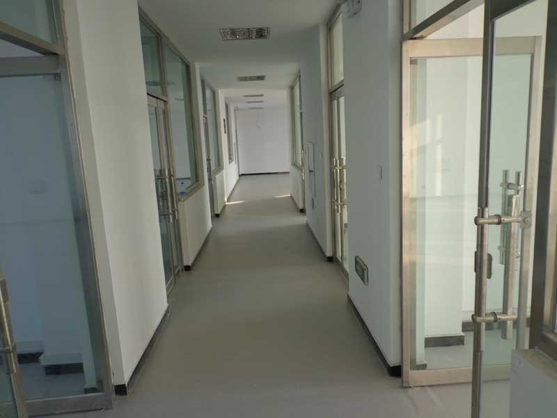 pvc辦公地板上雙面膠的痕跡如何去除？